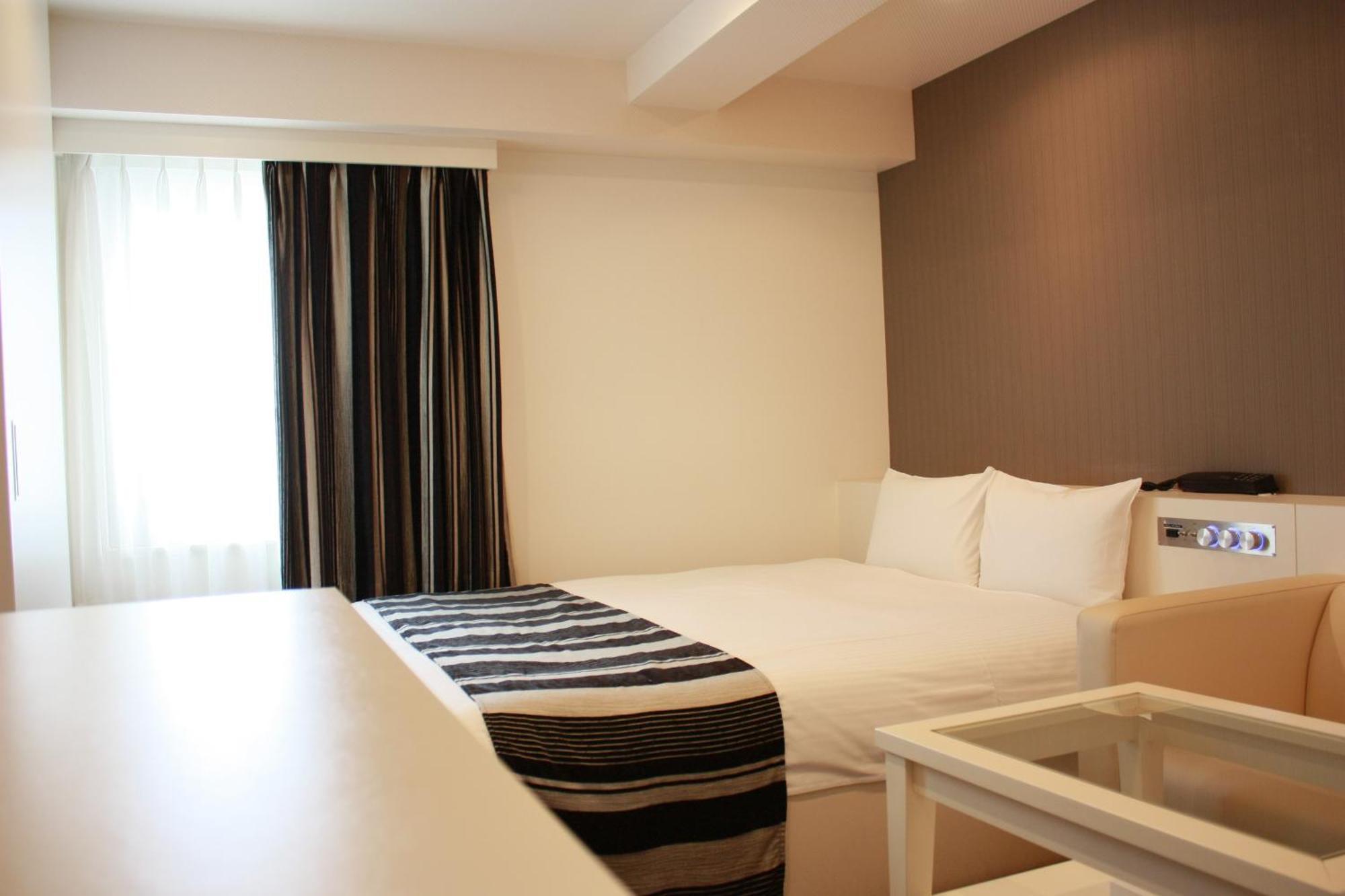 Hotel Vr Oszaka Kültér fotó