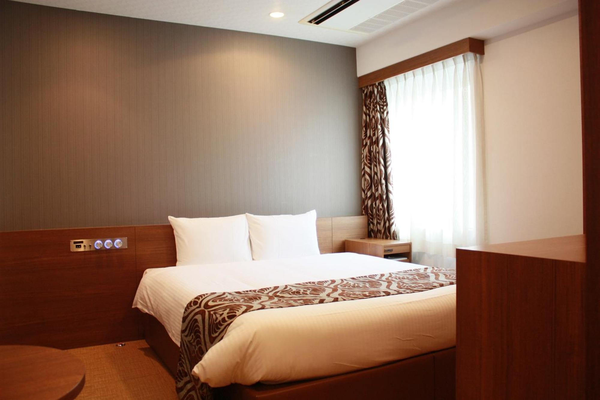 Hotel Vr Oszaka Kültér fotó